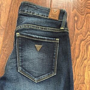Guess jeans. Power skinny low.